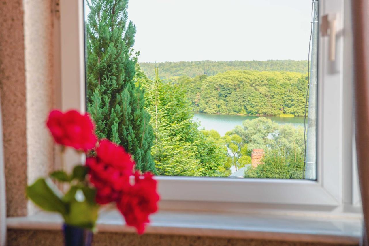 Mira - Mira Pokoje Z Widokiem Na Jezioro Chmielno Dış mekan fotoğraf